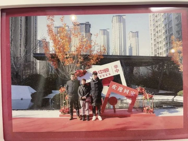 19岁男孩暑假送外卖赚了1.7万余元！“学费生活费都有了”休闲区蓝鸢梦想 - Www.slyday.coM