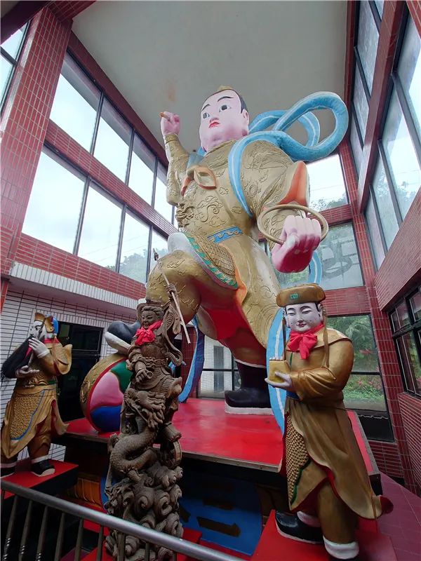 金刚宫:寺庙界的迪斯尼,神明的元宇宙__财经头条