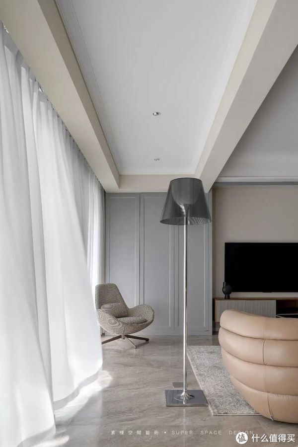 难怪越来越多人买“大横厅”户型，或许只有尝试过，才知道住起来有多爽休闲区蓝鸢梦想 - Www.slyday.coM