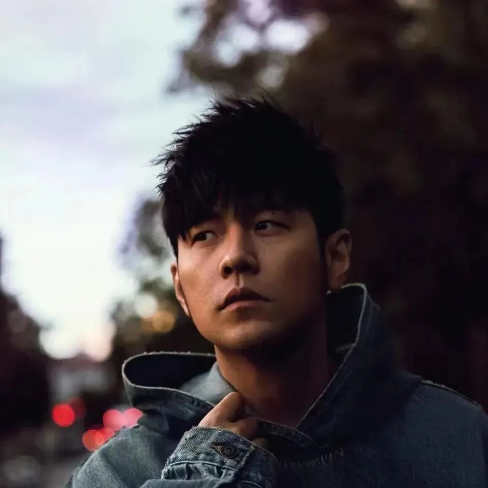 【GQ】每个人心中都有一首周杰伦！|最伟大的作品|音乐|福布斯|演唱会|金曲奖_新浪新闻