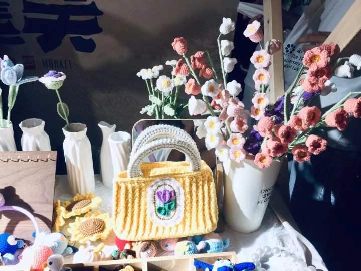 过去的十年有酸甜苦辣，未来的十年还要继续努力拼搏休闲区蓝鸢梦想 - Www.slyday.coM