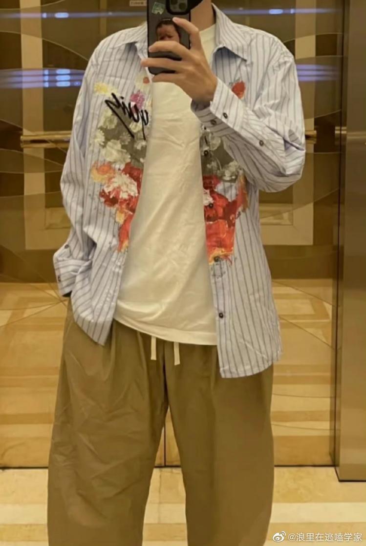 不看脸,李诞就是鹿晗的代餐!虾系男星拿捏替身文学休闲区蓝鸢梦想 - Www.slyday.coM 不看脸,李诞就是鹿晗的代餐!虾系男星拿捏替身文学休闲区蓝鸢梦想 - Www.slyday.coM