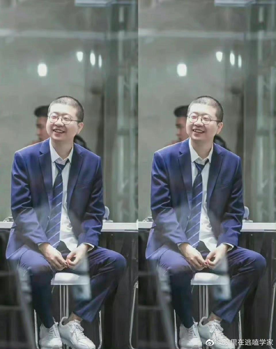 不看脸,李诞就是鹿晗的代餐!虾系男星拿捏替身文学休闲区蓝鸢梦想 - Www.slyday.coM 不看脸,李诞就是鹿晗的代餐!虾系男星拿捏替身文学休闲区蓝鸢梦想 - Www.slyday.coM