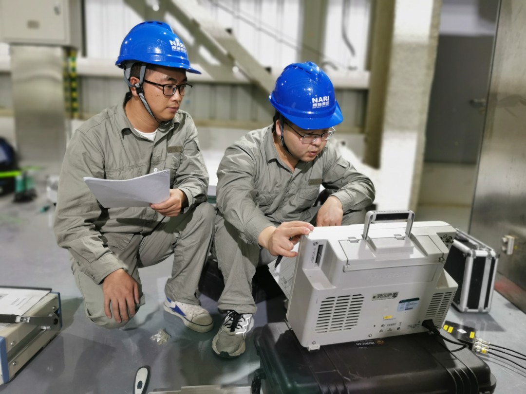 监测运维中心团队对±800kv特高压某换流站gis及其分支母线开展专项带