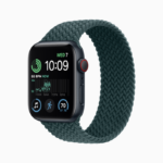 苹果推出 Apple Watch Series 8 和新 Apple Watch SE：支持手腕温度感应、车祸检测休闲区蓝鸢梦想 - Www.slyday.coM