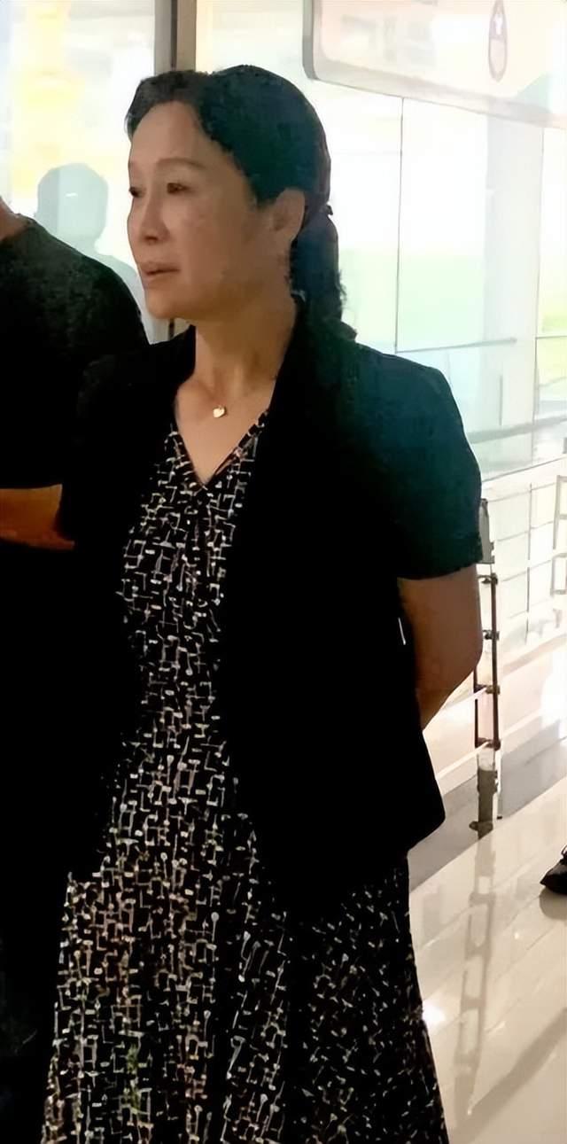 洪正华,曹艳丽被双开|云南省_新浪财经_新浪网