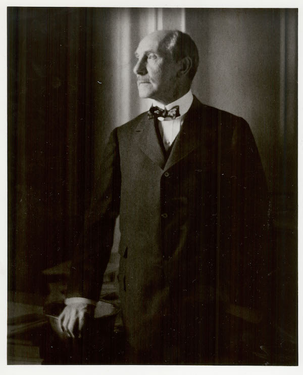 查尔斯·朗·弗利尔