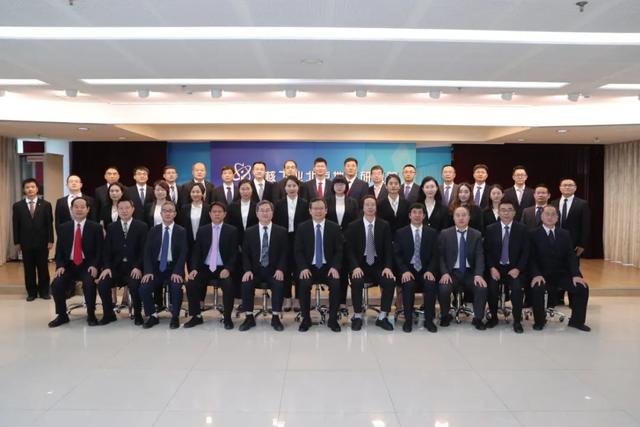 月亮上真的有“嫦娥”！中国首次在月球上发现新矿物休闲区蓝鸢梦想 - Www.slyday.coM