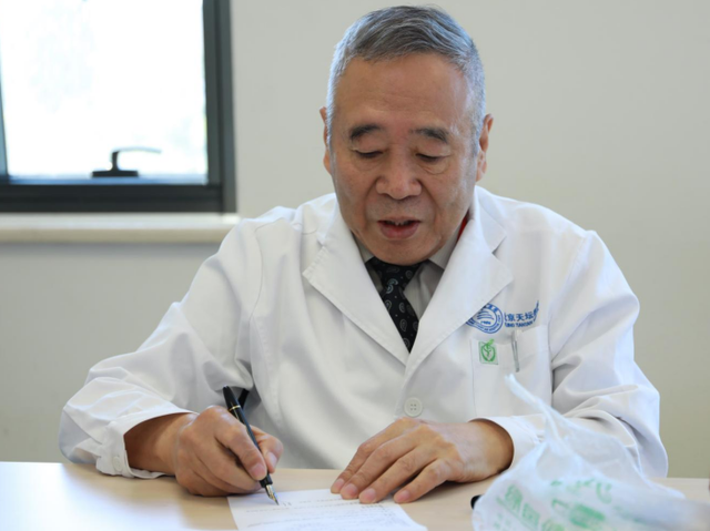 中国科学院院士,北京天坛医院神经外科主任医师赵继宗:不懈创新脑病