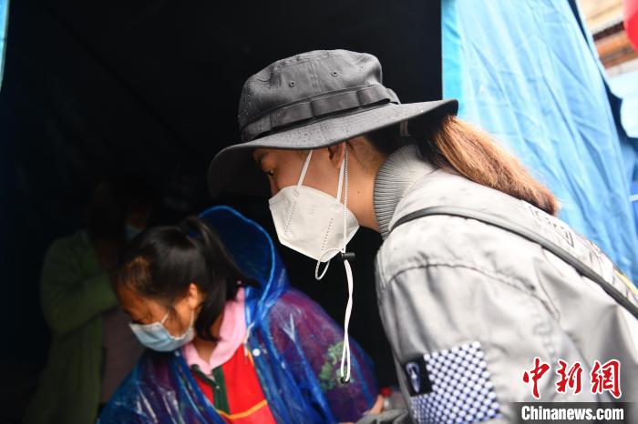 台湾女孩亲历泸定地震：重返震中村落救援，“我还会再回来”休闲区蓝鸢梦想 - Www.slyday.coM