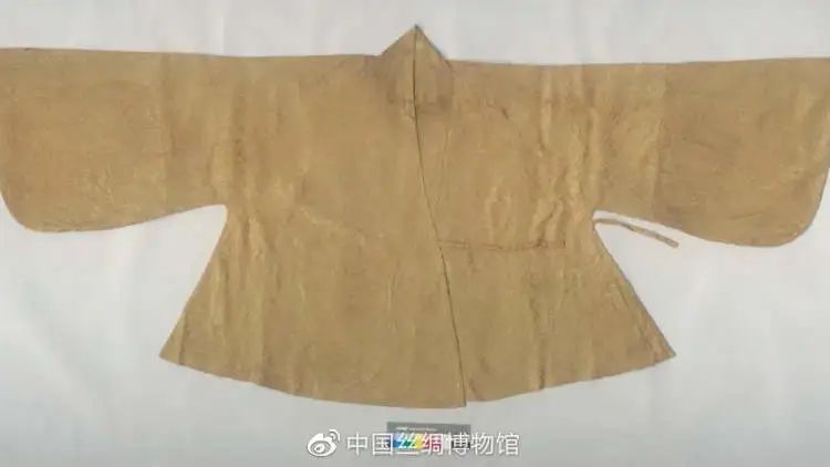 玲娜贝儿又上热搜！有网友评论：还是太闲了休闲区蓝鸢梦想 - Www.slyday.coM