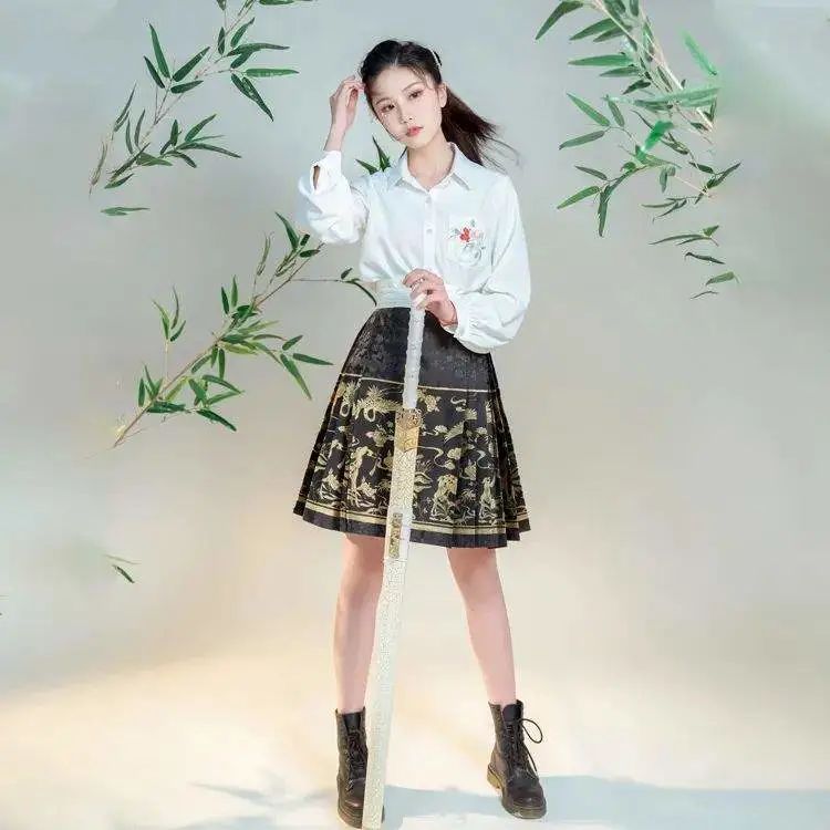 玲娜贝儿又上热搜！有网友评论：还是太闲了休闲区蓝鸢梦想 - Www.slyday.coM