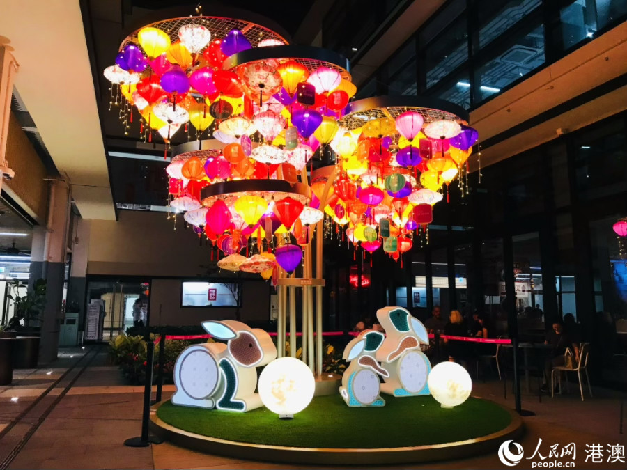 灯月映港，香港花灯点亮中秋之夜休闲区蓝鸢梦想 - Www.slyday.coM