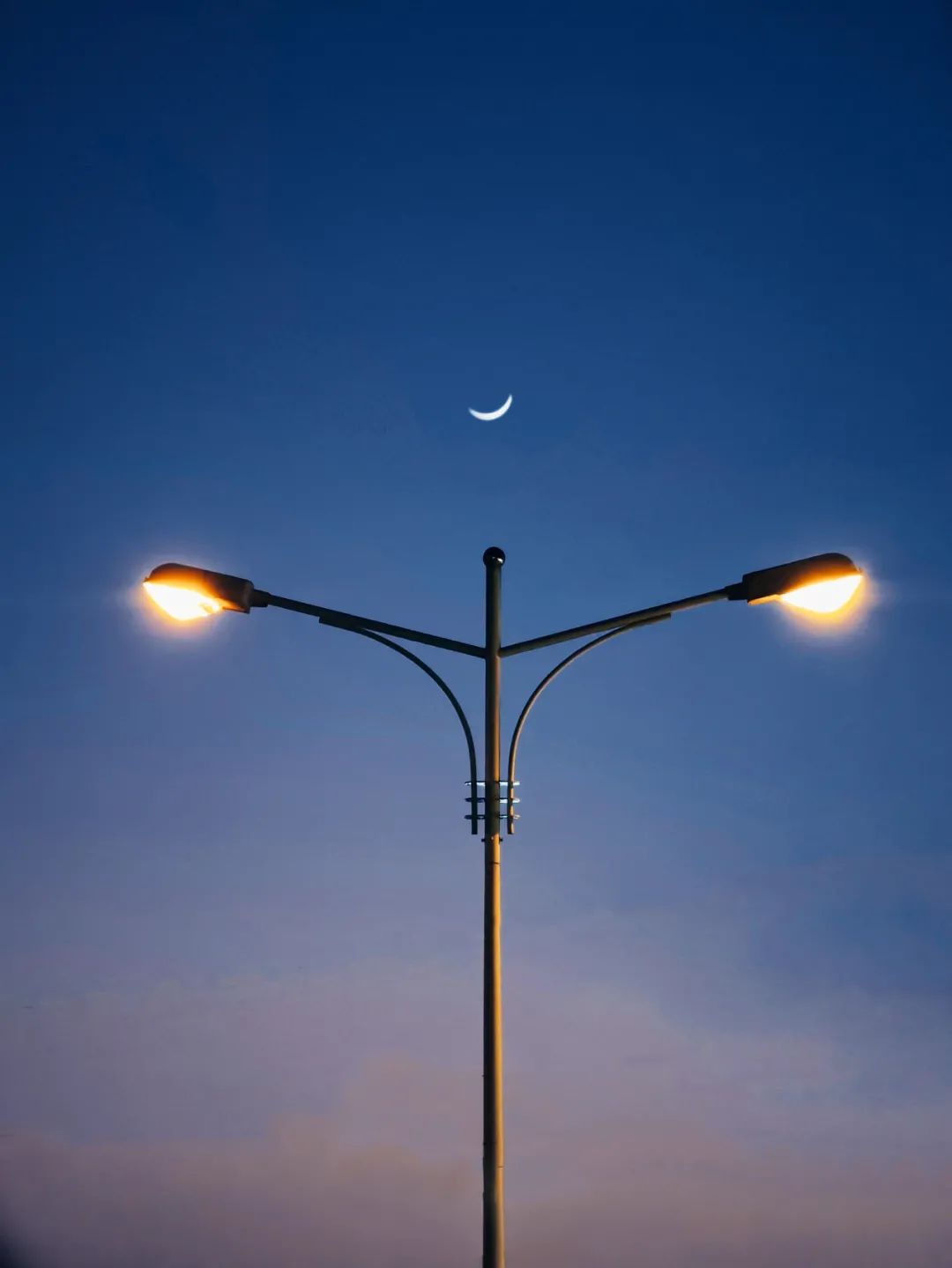 玩摄影展 | 原来月亮还可以这样拍__财经头条