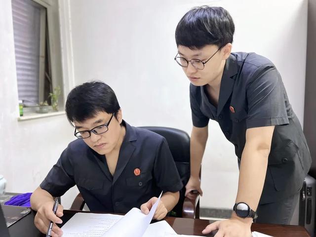 当中秋节遇上教师节，他们有话对TA说...休闲区蓝鸢梦想 - Www.slyday.coM