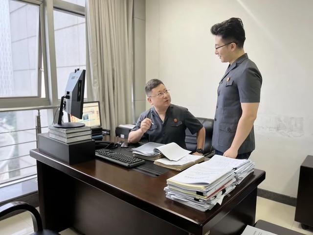 当中秋节遇上教师节，他们有话对TA说...休闲区蓝鸢梦想 - Www.slyday.coM