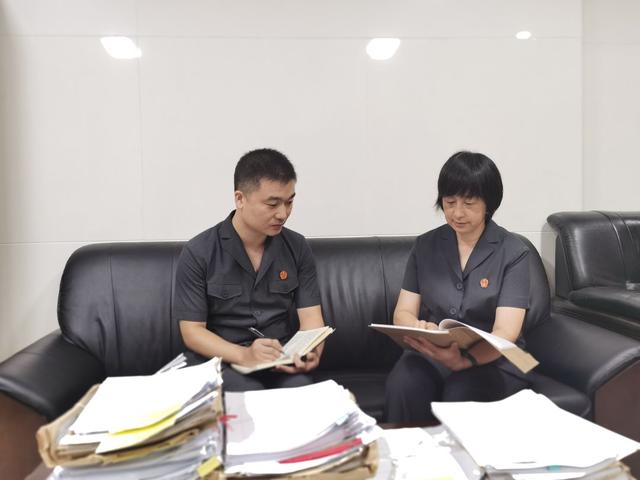 当中秋节遇上教师节，他们有话对TA说...休闲区蓝鸢梦想 - Www.slyday.coM