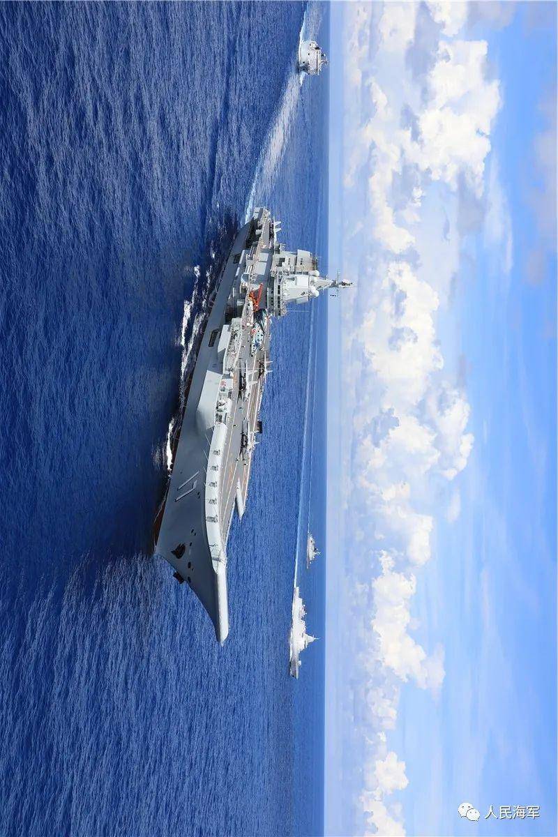 山东舰航母编队训练画面来了|山东舰|南海_新浪新闻