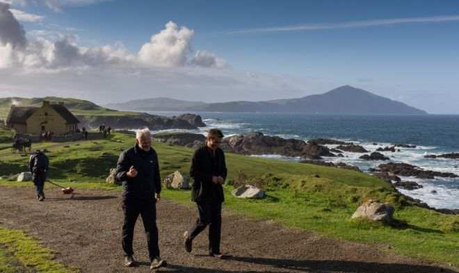 第79届威尼斯颁奖，高分纪录片夺金狮，布兰切特二封最佳女主角，这些获奖电影可以关注起来休闲区蓝鸢梦想 - Www.slyday.coM