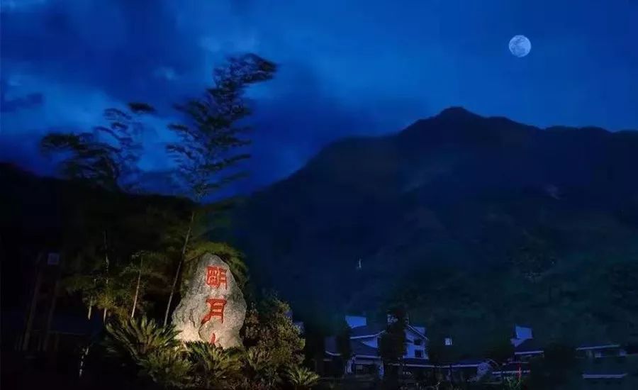 十五的月亮十六圆，快来这些地方寻找你心中的那抹月光！休闲区蓝鸢梦想 - Www.slyday.coM