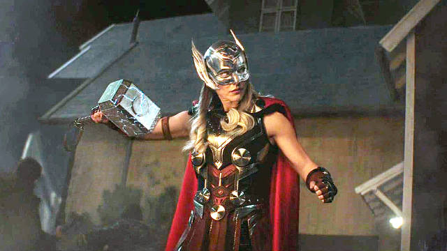 2022漫威科幻大作《雷神4》女雷神强势登场……__财经头条