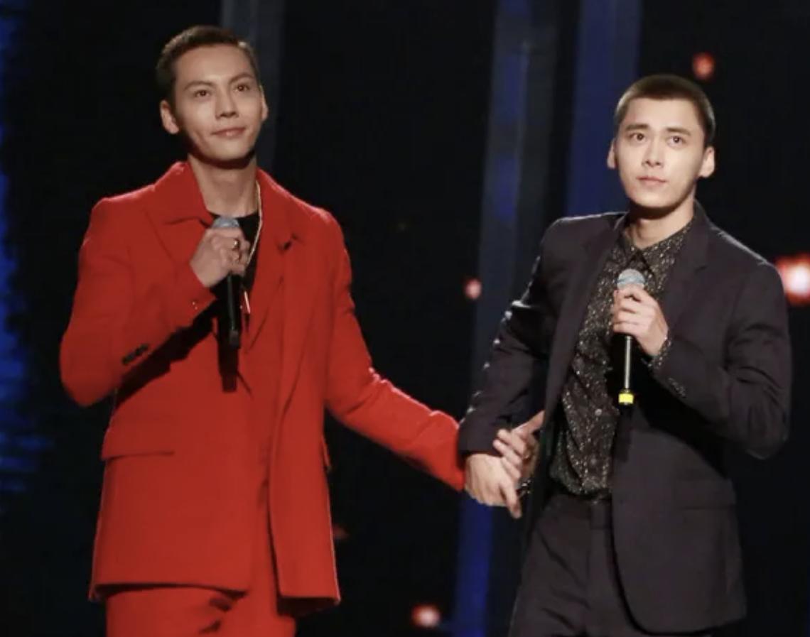 李易峰事件疑牵扯众多男星!陈伟霆评论区太精彩,王嘉尔站姐关站休闲区蓝鸢梦想 - Www.slyday.coM 李易峰事件疑牵扯众多男星!陈伟霆评论区太精彩,王嘉尔站姐关站休闲区蓝鸢梦想 - Www.slyday.coM