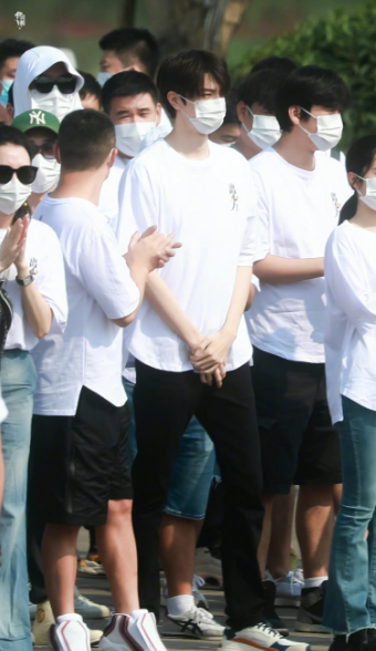 刘浩存林一新剧开机路透释出 改编自热门小说《脱轨》休闲区蓝鸢梦想 - Www.slyday.coM