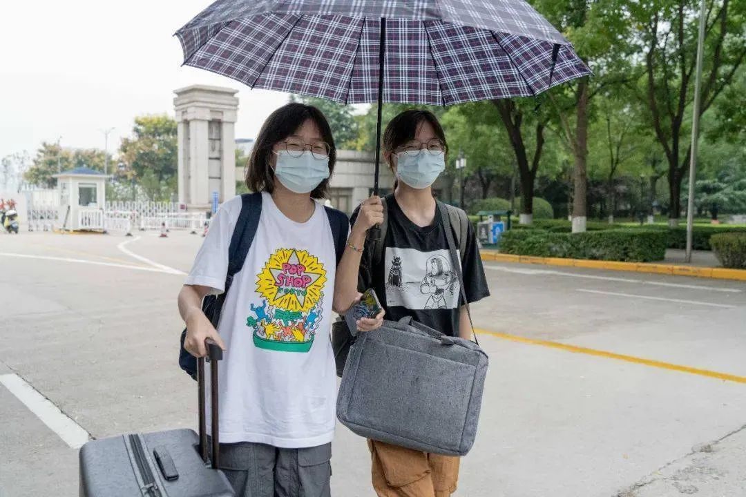 复制粘贴般优秀！两对双胞胎同时考入西北大学休闲区蓝鸢梦想 - Www.slyday.coM