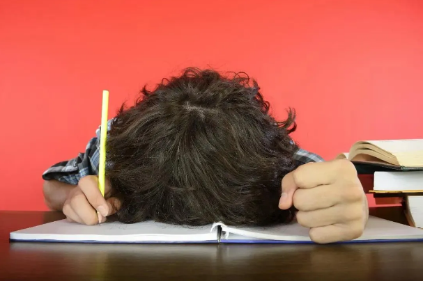睡不着、总憋着不敢上厕所......孩子适应不了幼儿园怎么办？专家有话说休闲区蓝鸢梦想 - Www.slyday.coM