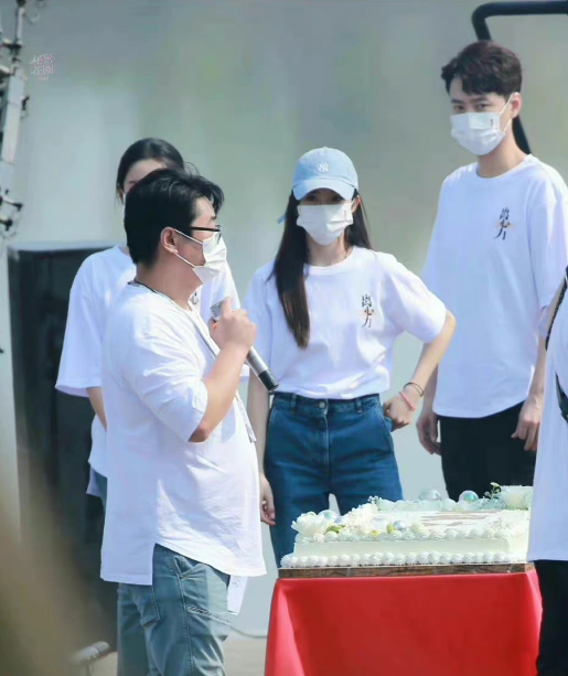 刘浩存林一新剧开机路透释出 改编自热门小说《脱轨》休闲区蓝鸢梦想 - Www.slyday.coM