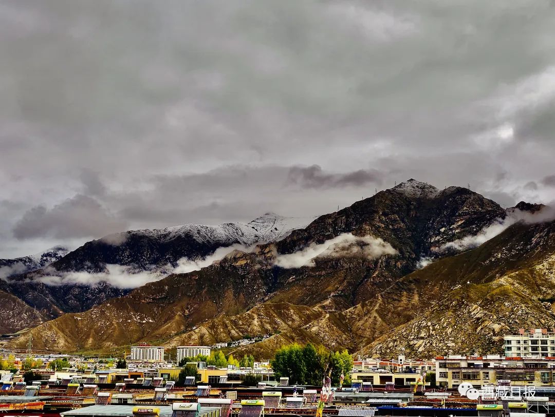 静看拉萨第一场秋雪,静待疫情消散……休闲区蓝鸢梦想 - Www.slyday.coM 静看拉萨第一场秋雪,静待疫情消散……休闲区蓝鸢梦想 - Www.slyday.coM