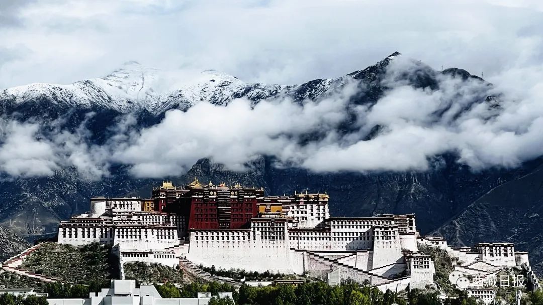 静看拉萨第一场秋雪,静待疫情消散……休闲区蓝鸢梦想 - Www.slyday.coM 静看拉萨第一场秋雪,静待疫情消散……休闲区蓝鸢梦想 - Www.slyday.coM