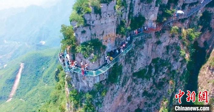 台媒看大陆：河南焦作云台山风景区 地貌奇绝|云台山|焦作市|经济日报_新浪新闻