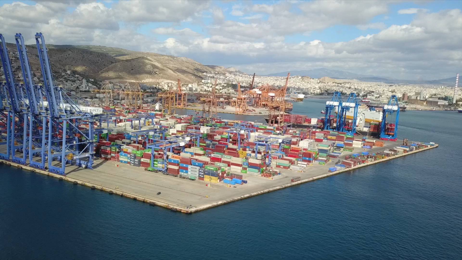 探访希腊比雷埃夫斯港|希腊|一带一路_新浪新闻