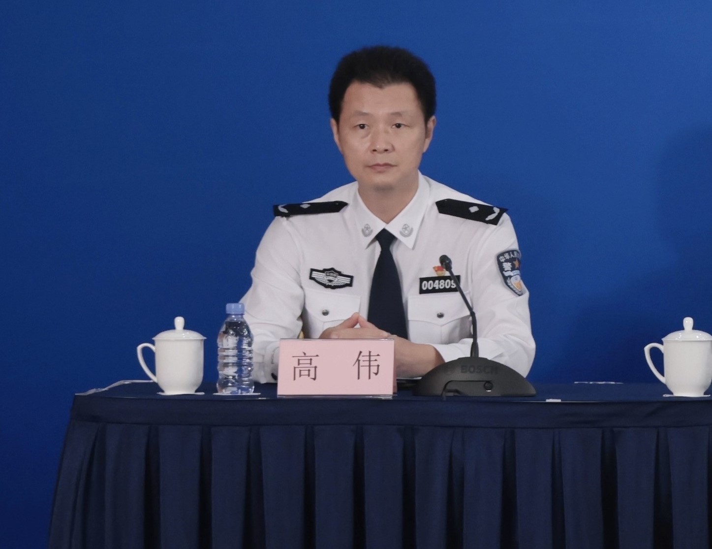 国家禁毒办副主任,公安部禁毒局二级巡视员高伟14日回答记者关于中国