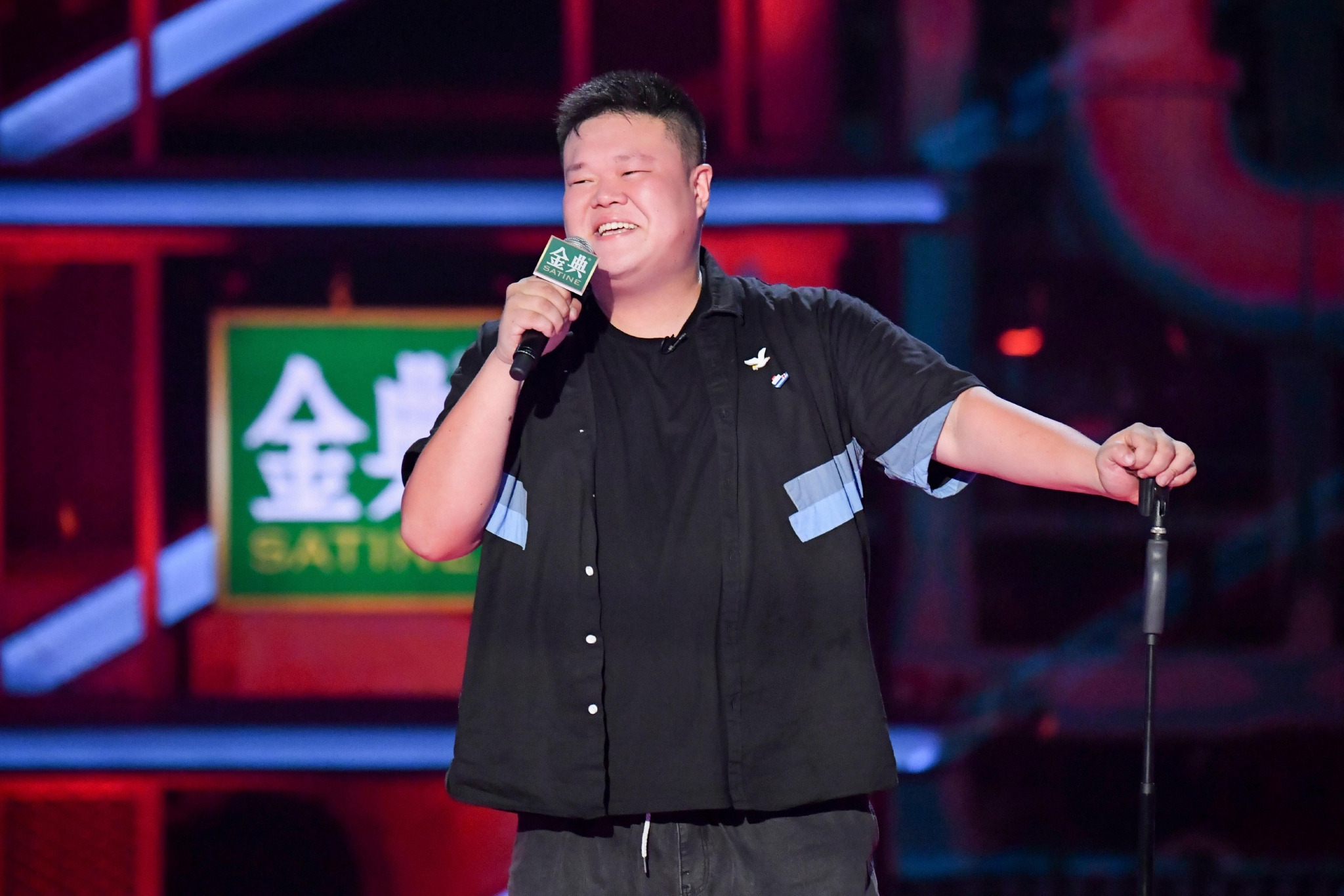 脱口秀新人"毛豆"炸场:我可讲的"破事儿"特别多__财经头条