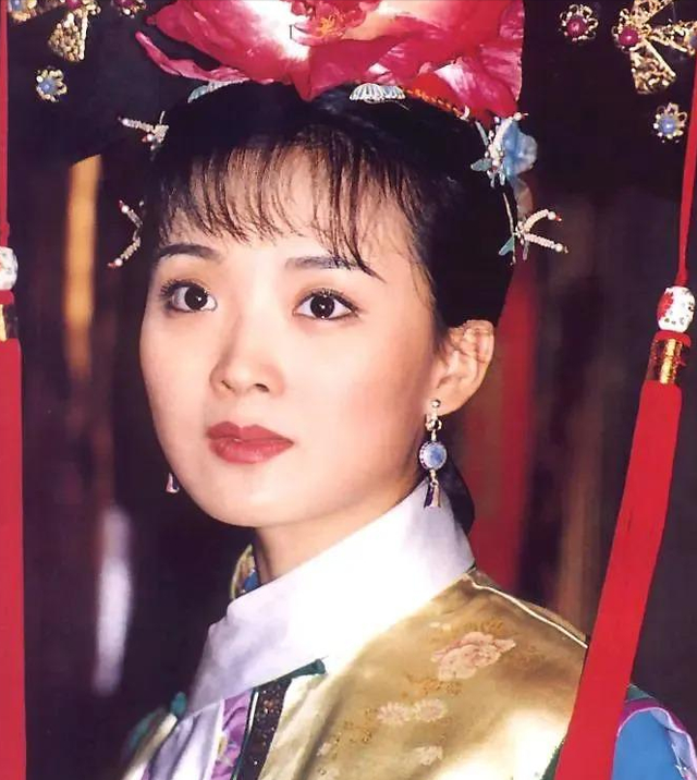 "晴格格"王艳:23岁嫁大丈夫,不图名不图利,为家庭牺牲事业__财经头条