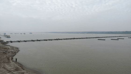 20分钟！解放军在长江上架起千米浮桥休闲区蓝鸢梦想 - Www.slyday.coM