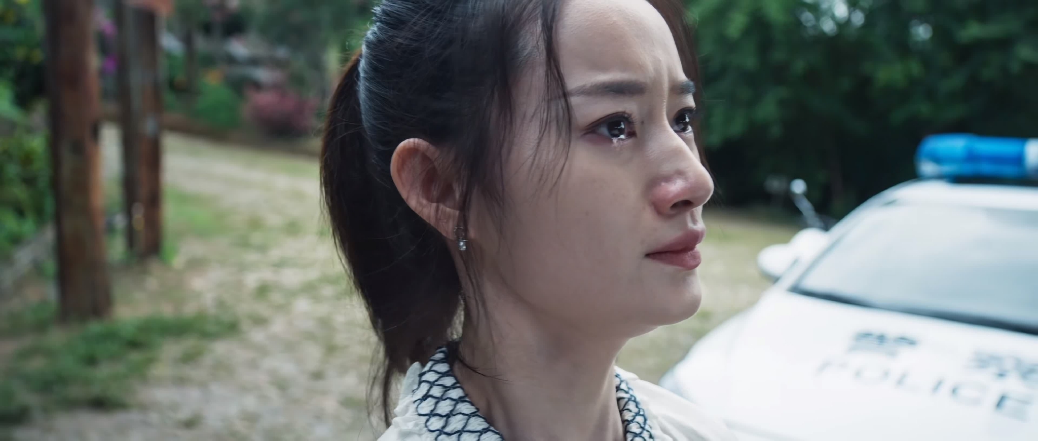 三刷《冰雨火》才懂，杨玲所有的不幸与幻灭，全是父亲杨兴权的罪休闲区蓝鸢梦想 - Www.slyday.coM