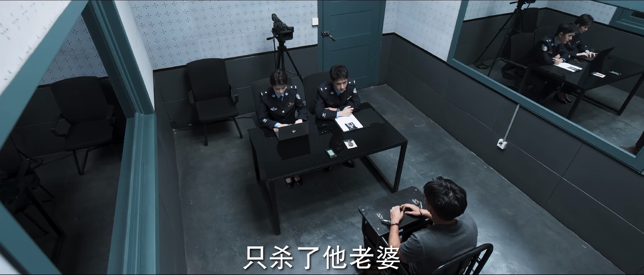 三刷《冰雨火》才懂，杨玲所有的不幸与幻灭，全是父亲杨兴权的罪休闲区蓝鸢梦想 - Www.slyday.coM