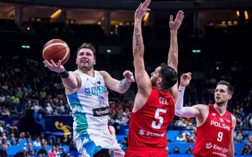 斯洛文尼亚最大的悲剧，就是被波兰击败的时候，连招呼都不会打休闲区蓝鸢梦想 - Www.slyday.coM