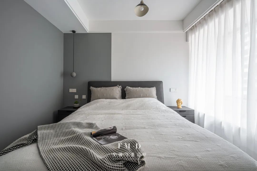 别在价值5W的床头背景墙上挂婚纱照了！！！休闲区蓝鸢梦想 - Www.slyday.coM