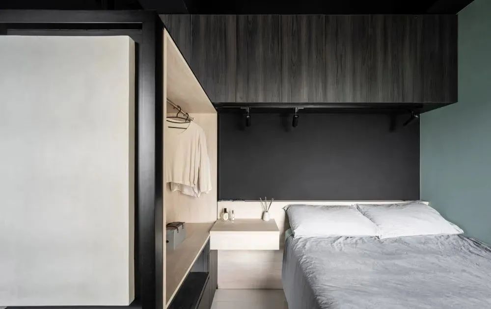 别在价值5W的床头背景墙上挂婚纱照了！！！休闲区蓝鸢梦想 - Www.slyday.coM