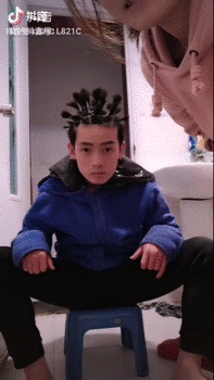 Tony，全成都今天最受追捧的人！休闲区蓝鸢梦想 - Www.slyday.coM