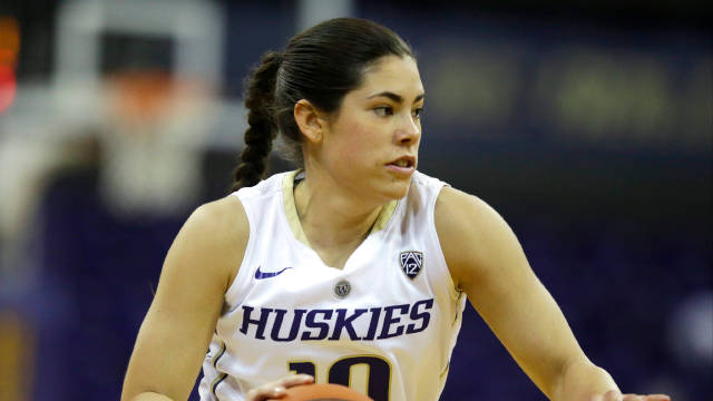 本赛季入选wnba一阵的球星凯尔西-普拉姆ncaa