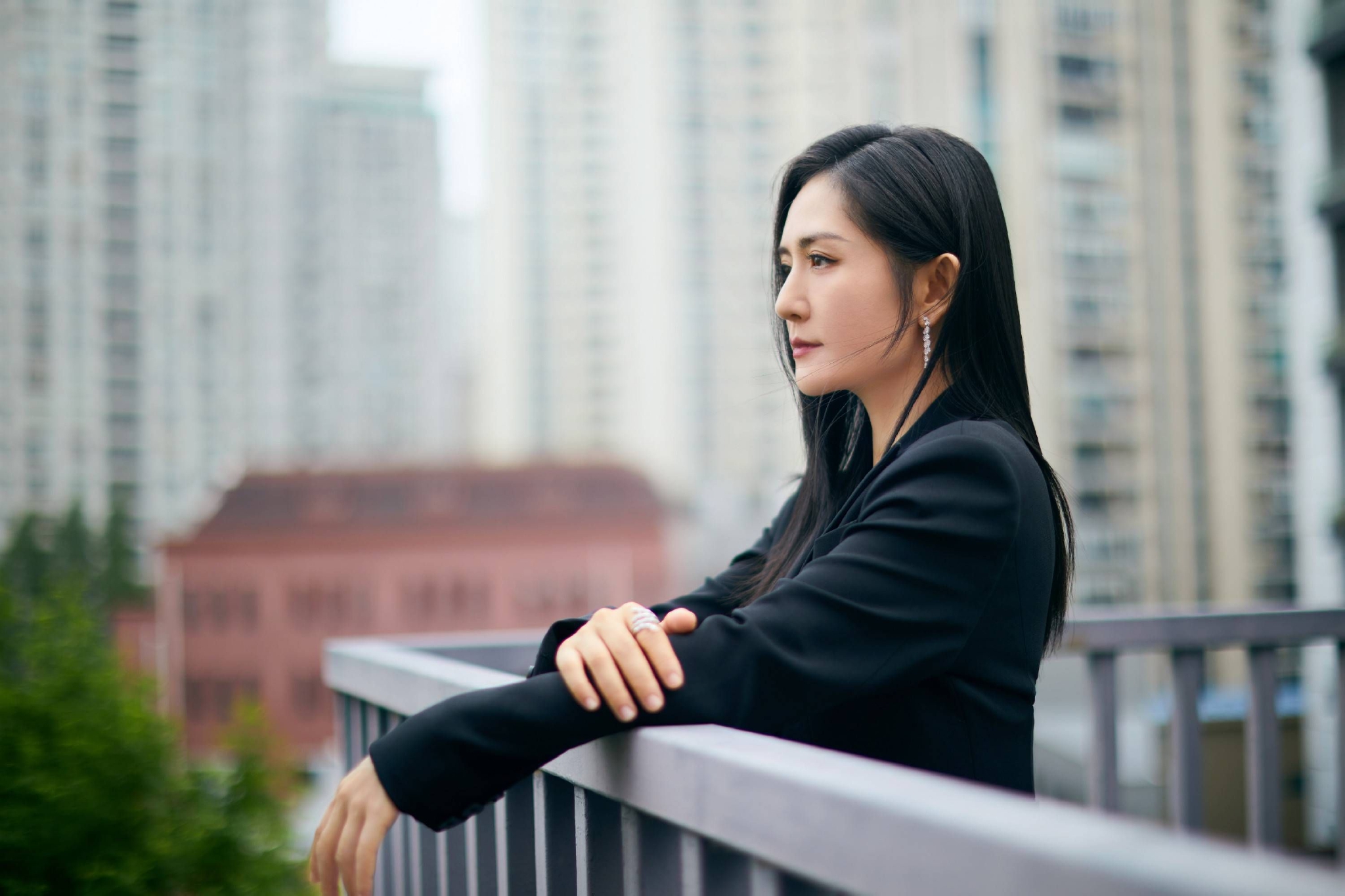 赖声川荒诞喜剧《十三角关系》首演开幕,谢娜表演令人惊艳休闲区蓝鸢梦想 - Www.slyday.coM 赖声川荒诞喜剧《十三角关系》首演开幕,谢娜表演令人惊艳休闲区蓝鸢梦想 - Www.slyday.coM