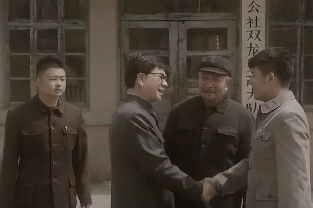 “杀人犯”冒充英雄，被编入教材18年，背后真相查明后让人痛心|刘学保|杀人犯_新浪新闻