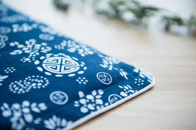 湿寒别不当回事！这个柔软舒爽的艾绒坐垫，让你“坐着”就能告别湿气！休闲区蓝鸢梦想 - Www.slyday.coM