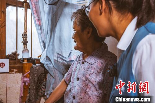 浙江德清“智慧助老”：高科技“隐形”守护独居老人__财经头条