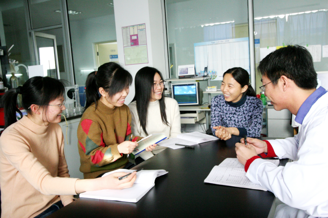 “最美科技工作者”李国婧：专注科研攻关，把创新成果书写在内蒙古大地上休闲区蓝鸢梦想 - Www.slyday.coM